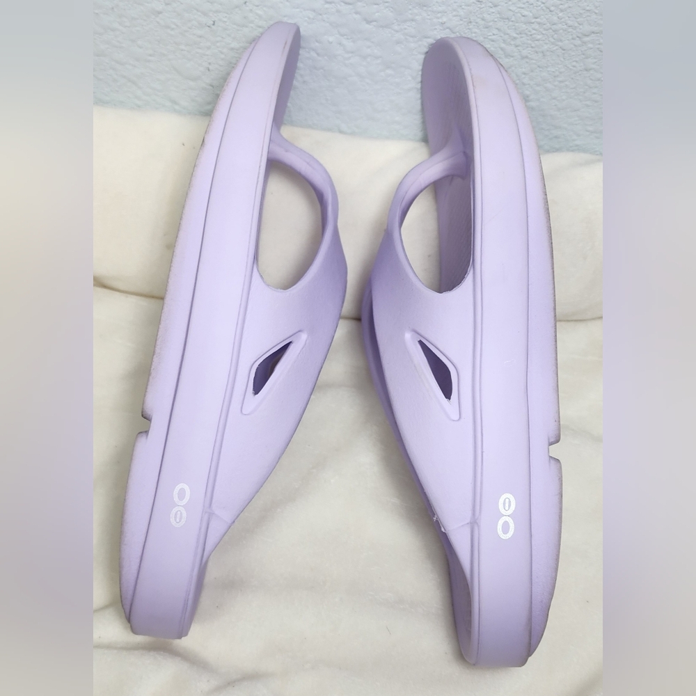 Oofos Women's Light Purple Sandals View 4